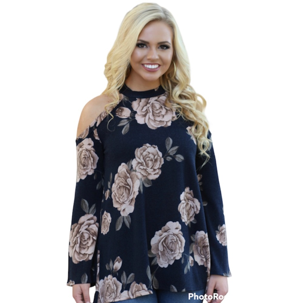 143 Story by Line Up Open Shoulder Top Size Small
